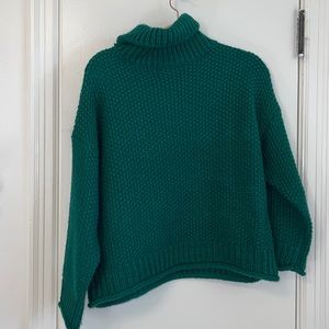 Aakaa Sweater